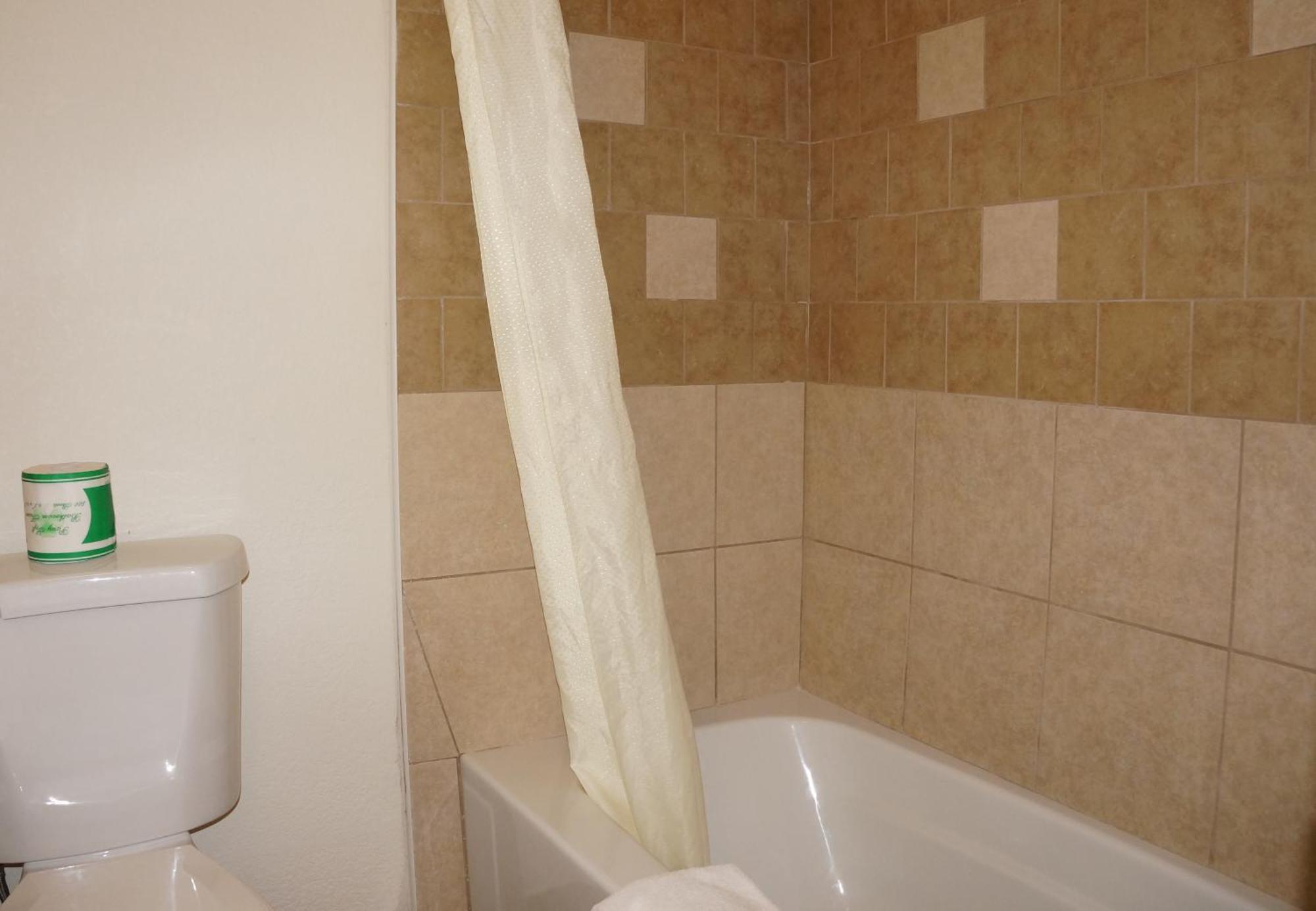 Lake Marina Inn Clearlake Oaks Δωμάτιο φωτογραφία
