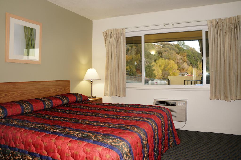 Lake Marina Inn Clearlake Oaks Δωμάτιο φωτογραφία