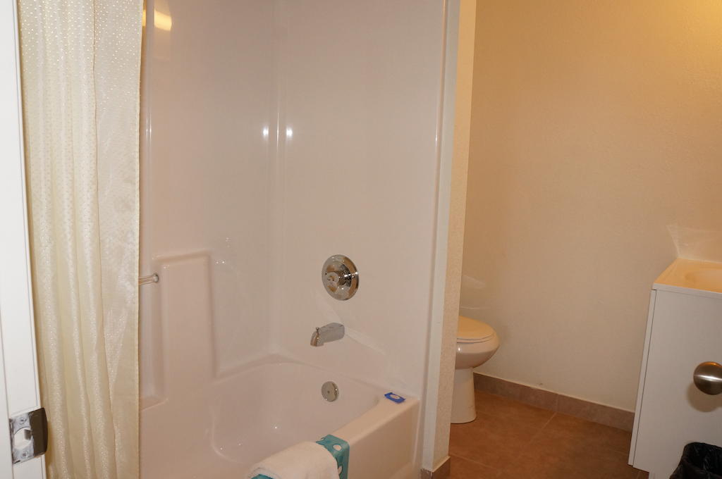 Lake Marina Inn Clearlake Oaks Δωμάτιο φωτογραφία